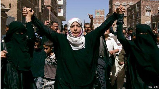 Yemeni journalist and activist Tawakul Karman (centre) marches with women in anti-government protest (file photo)