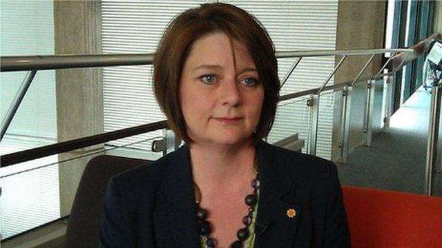 Leanne Wood AC