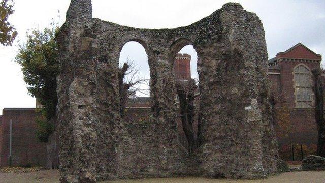 Part of the Abbey ruins with Reading Prison behind