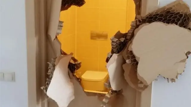 Johnny Quinn's bathroom in Sochi