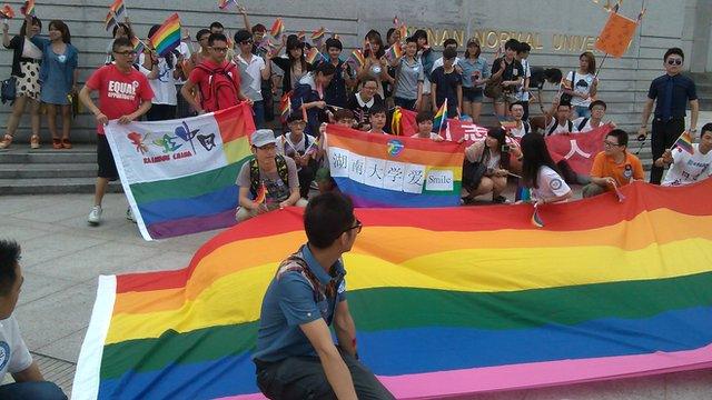 Gay and lesbian activists hold public even in Hunan