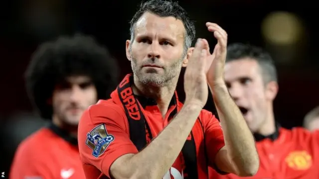 Manchester United's Ryan Giggs salutes the crowd