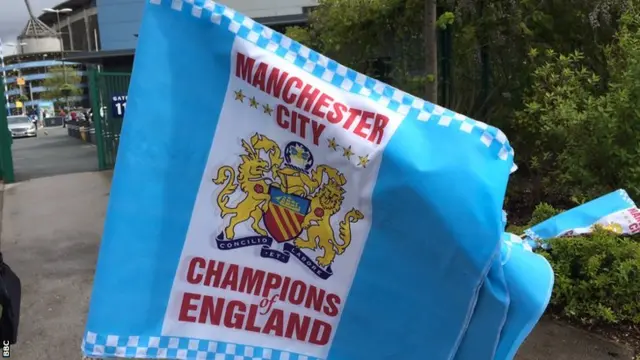 Man City v West Ham (15:00 BST)