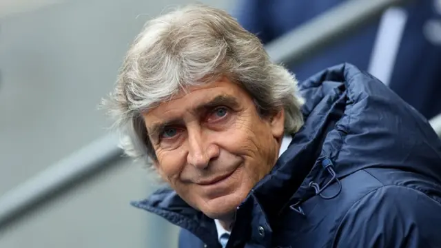 Manuel Pellegrini smiles head of the final day of the season