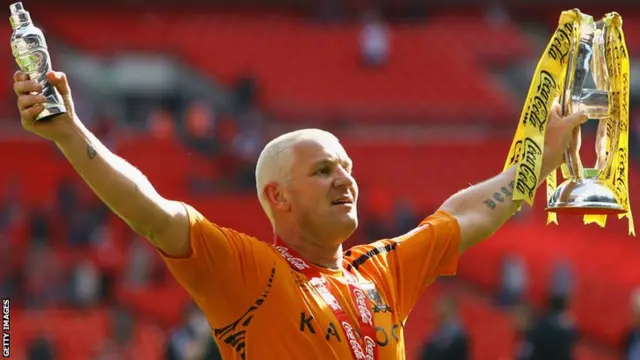 Dean Windass wins the play-offs with Hull