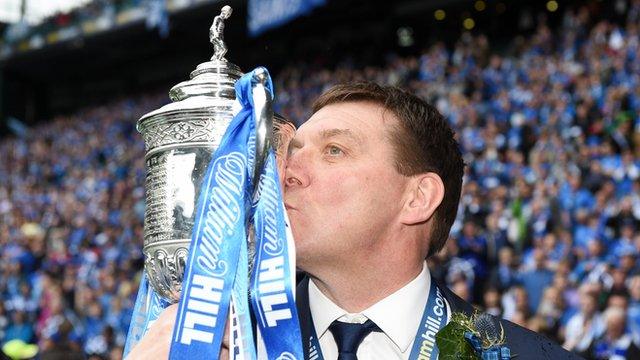 St Johnstone manager Tommy Wright with the Scottish Cup