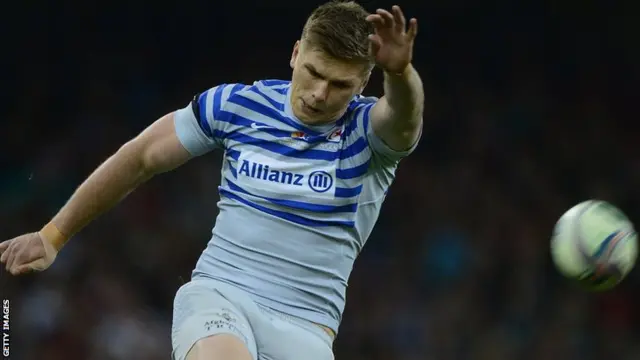 Owen Farrell kicks a penalty for Saracens