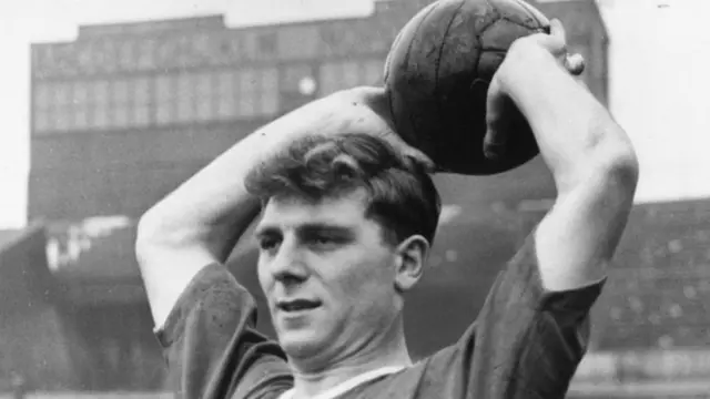 Manchester United star Duncan Edwards