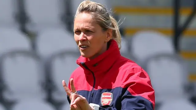 Arsenal Ladies manager Shelley Kerr