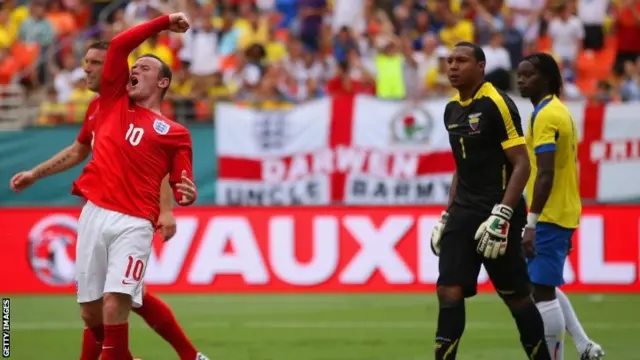 Wayne Rooney celebrates