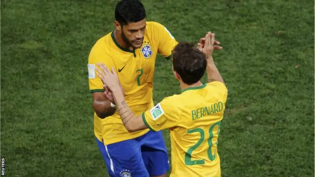 Bernard replaces Hulk for Brazil