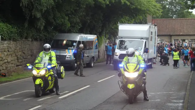 Convoy of the Queen's baton