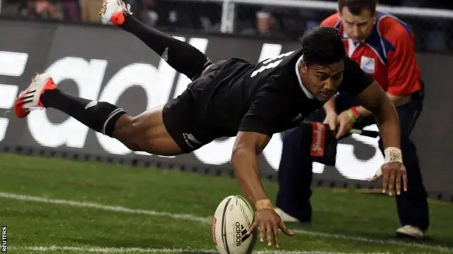 Julian Savea