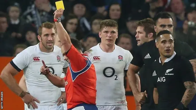 Owen Farrell is sent to the sin-bin