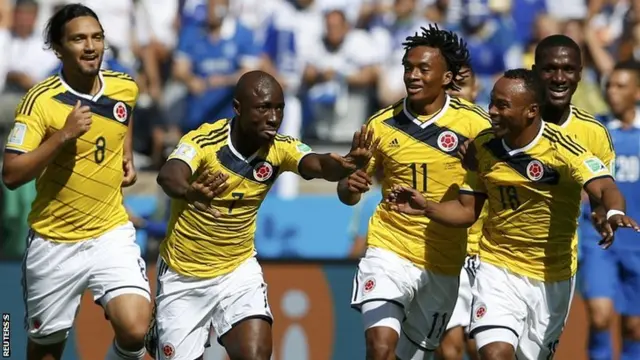 Pablo Armero (second left) celebrates his goal in the 3-0 win over Greece at the 2014 World Cup