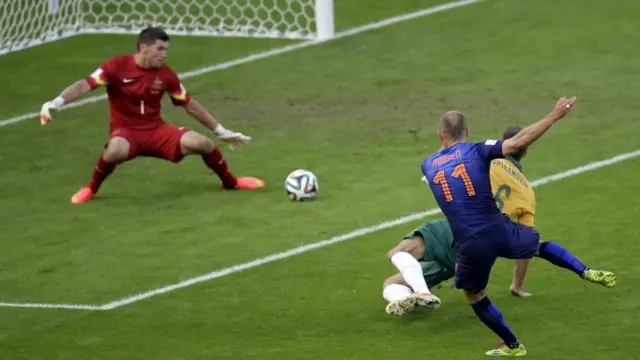 Robben scores