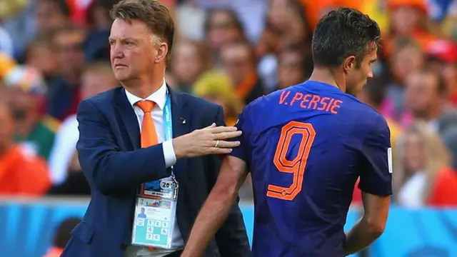 Louis van Gaal thanks Robin van Persie as the striker is substituted