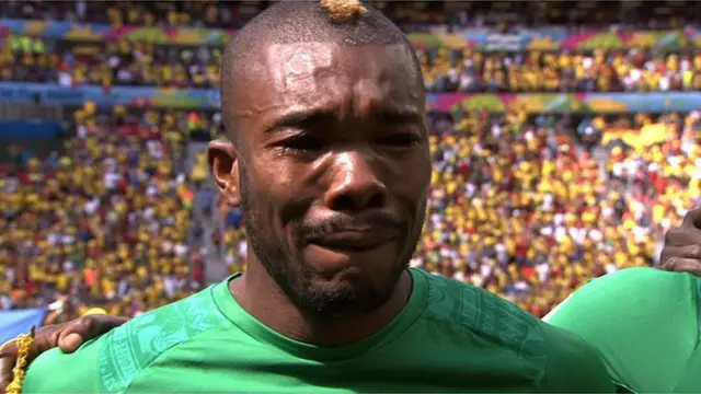 Serey Die crying