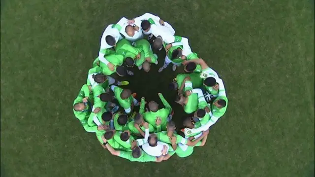 Algeria players huddle