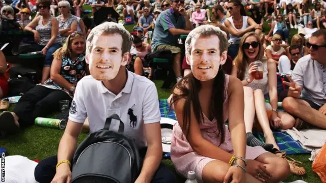 Andy Murray fans on Henman Hill