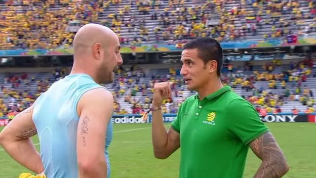 Pepe Reina and Tim Cahill