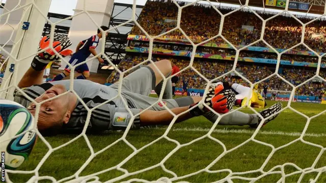 Japan v Colombia