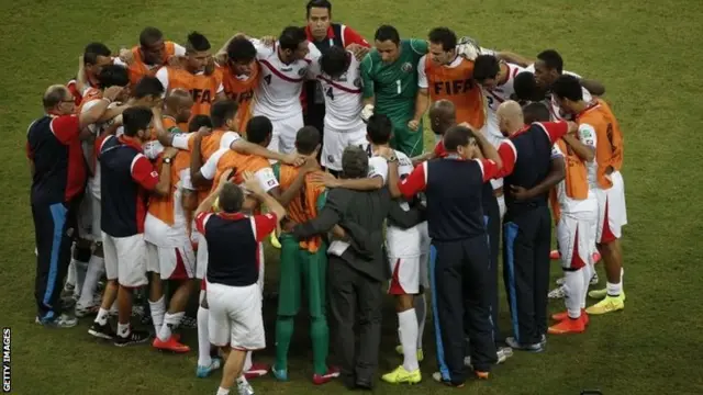 Costa Rica huddle