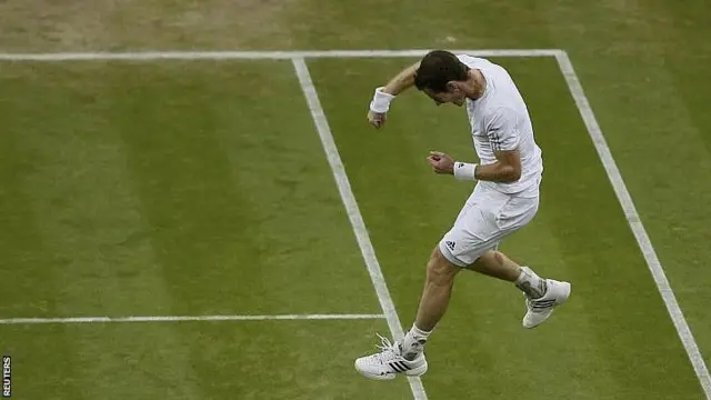 Andy Murray celebrates