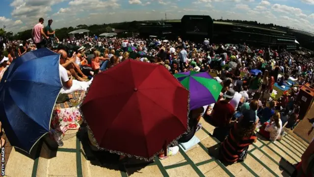 Fans watching Andy Murray