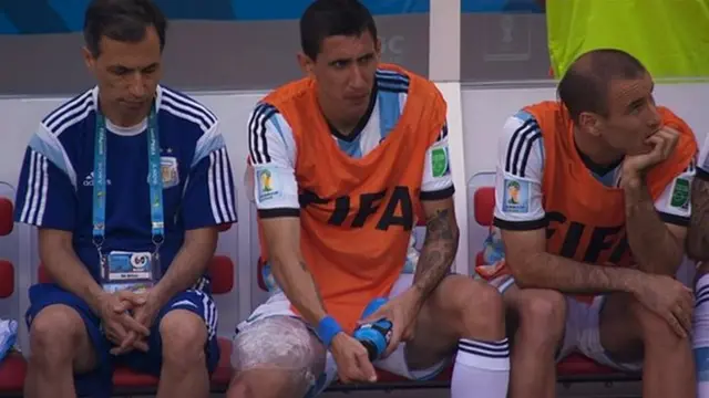 Angel Di Maria with ice pack