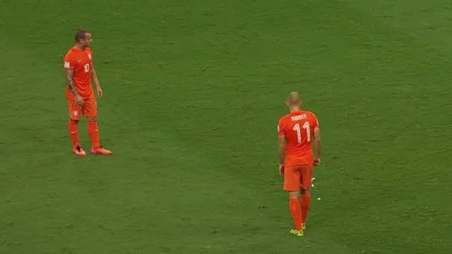 Players line-up for free-kick