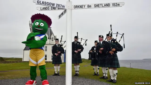 Clyde and Wick Pipe Band in John O'Groats