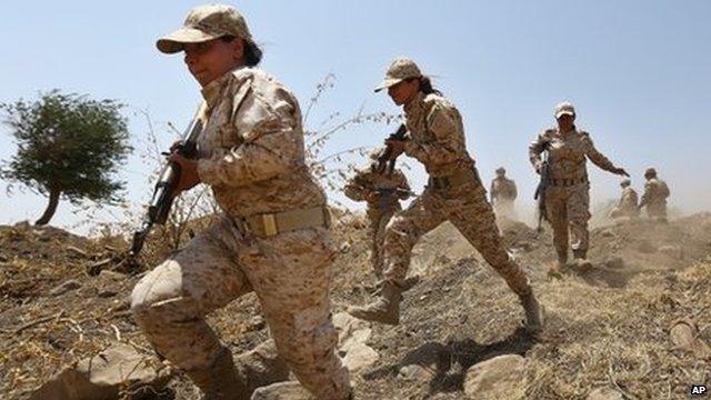 Female Kurdish Peshmerga fighters train in Suleimaniya