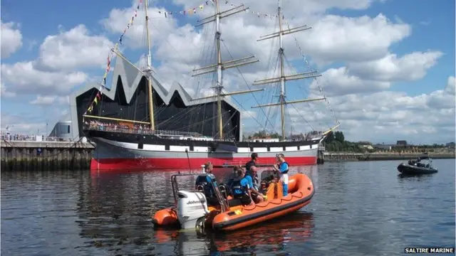 Baton just departed from Govan for a tour on the clyde