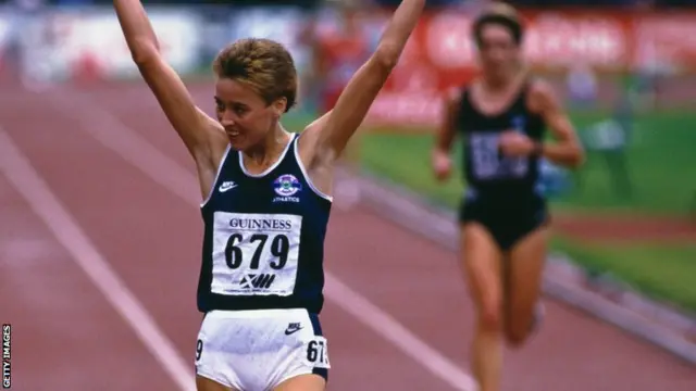 Liz Lynch wins gold at the 1986 Commonwealth Games in Edinburgh