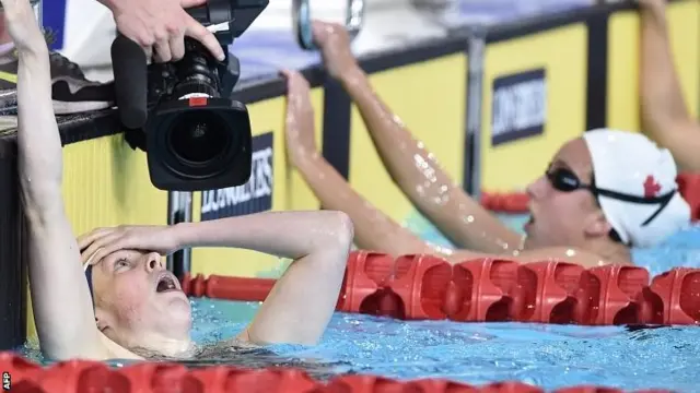 Hannah Miley celebrates