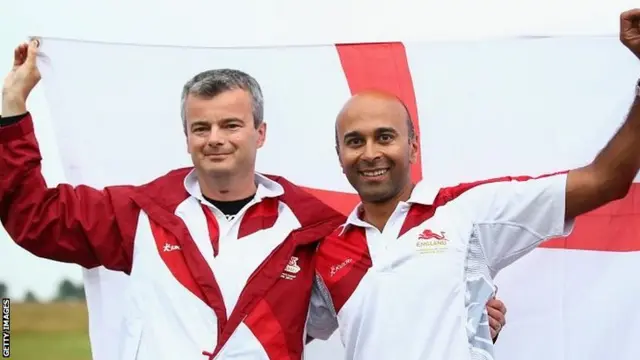 David Luckman (L) and Parag Patel (R) of England