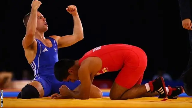 Craig Pilling celebrates winning bronze