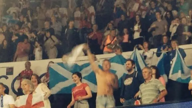 Nile Wilson's father celebrating