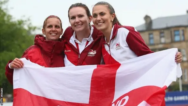 Ellen Falkner, Sian Gordon and Sophie Tolchard of England