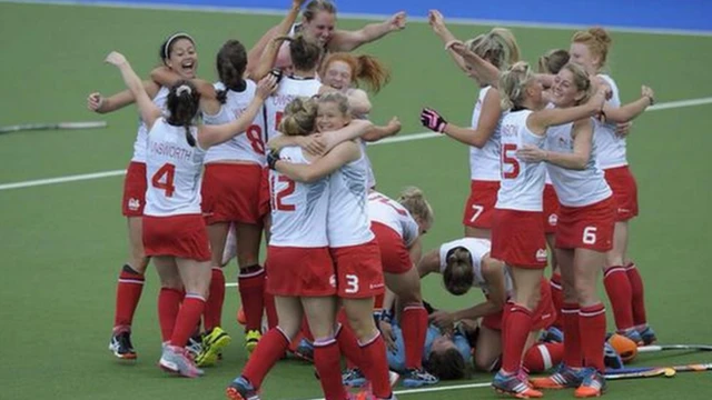 England women's hockey team celebrate reaching the Commonwealth Games final