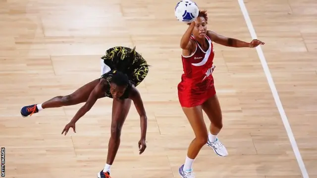 Serena Guthrie of England and Khadijah Williams of Jamaica