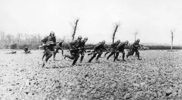 Belgian soldiers charge