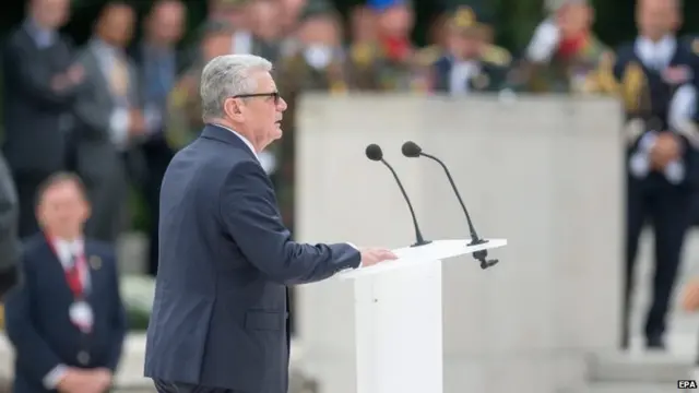 German President Joachim Gauck delivers a speech during a ceremony of remembrance, 04/08/2014