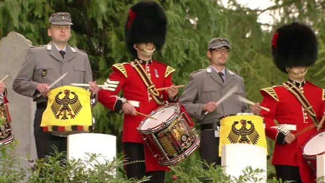 British and German drummers at the WW1 ceremony