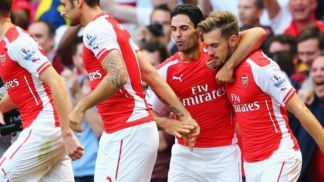 Arsenal celebrate after Aaron Ramsey's goal against Crystal Palace