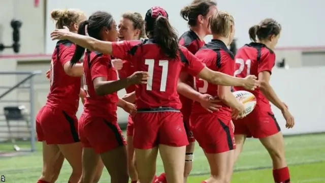 Magali Harvey scores for Canada