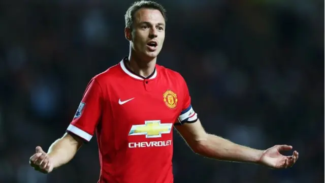 Jonny Evans of Manchester United shows his frustration