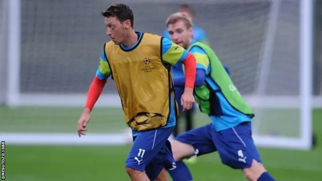 Mesut Ozil in training