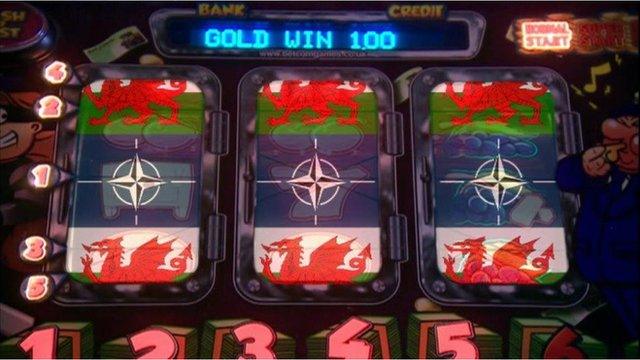 Welsh flag symbols on gaming machine